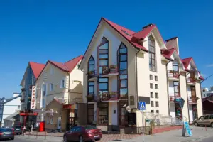 Гродненка пожаловалась на опасный участок в центре города — в ГАИ проблемы не увидели Гродненка пожаловалась на опасный участок в центре города — в ГАИ проблемы не увидели