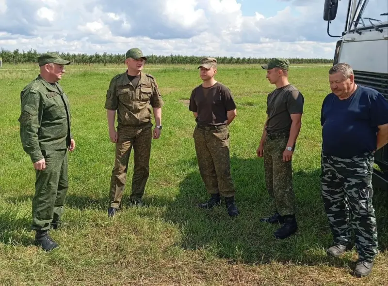 “Недисциплинированных” сотрудников сельхозпредприятий Гродненской области отправят в армию “Недисциплинированных” сотрудников сельхозпредприятий Гродненской области отправят в армию
