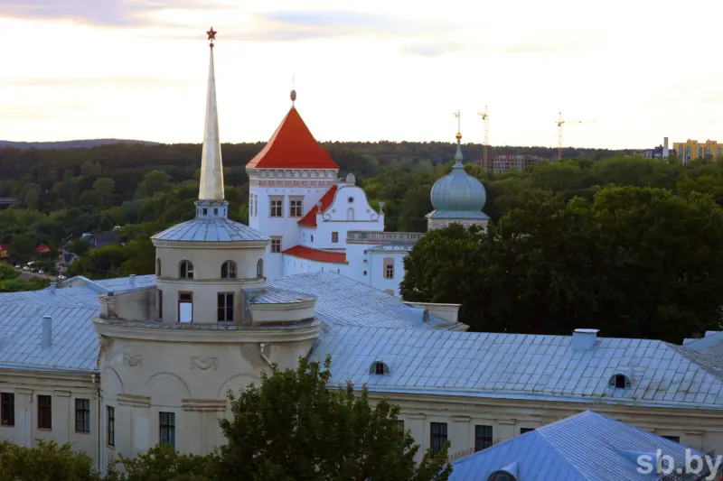 В Гродно предлагают экскурсии по городу и области. Куда можно сходить до конца лета