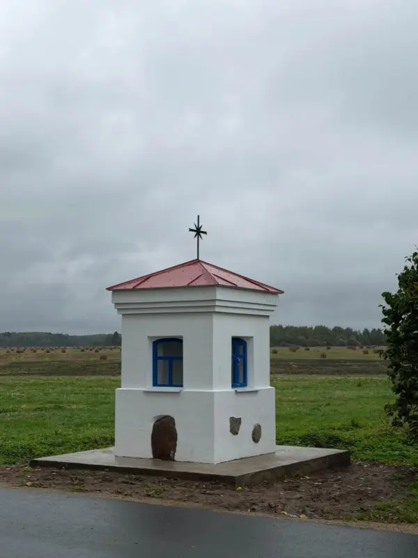 В Сморгонском районе восстановили историческую каплицу — аутентичный облик утерян 